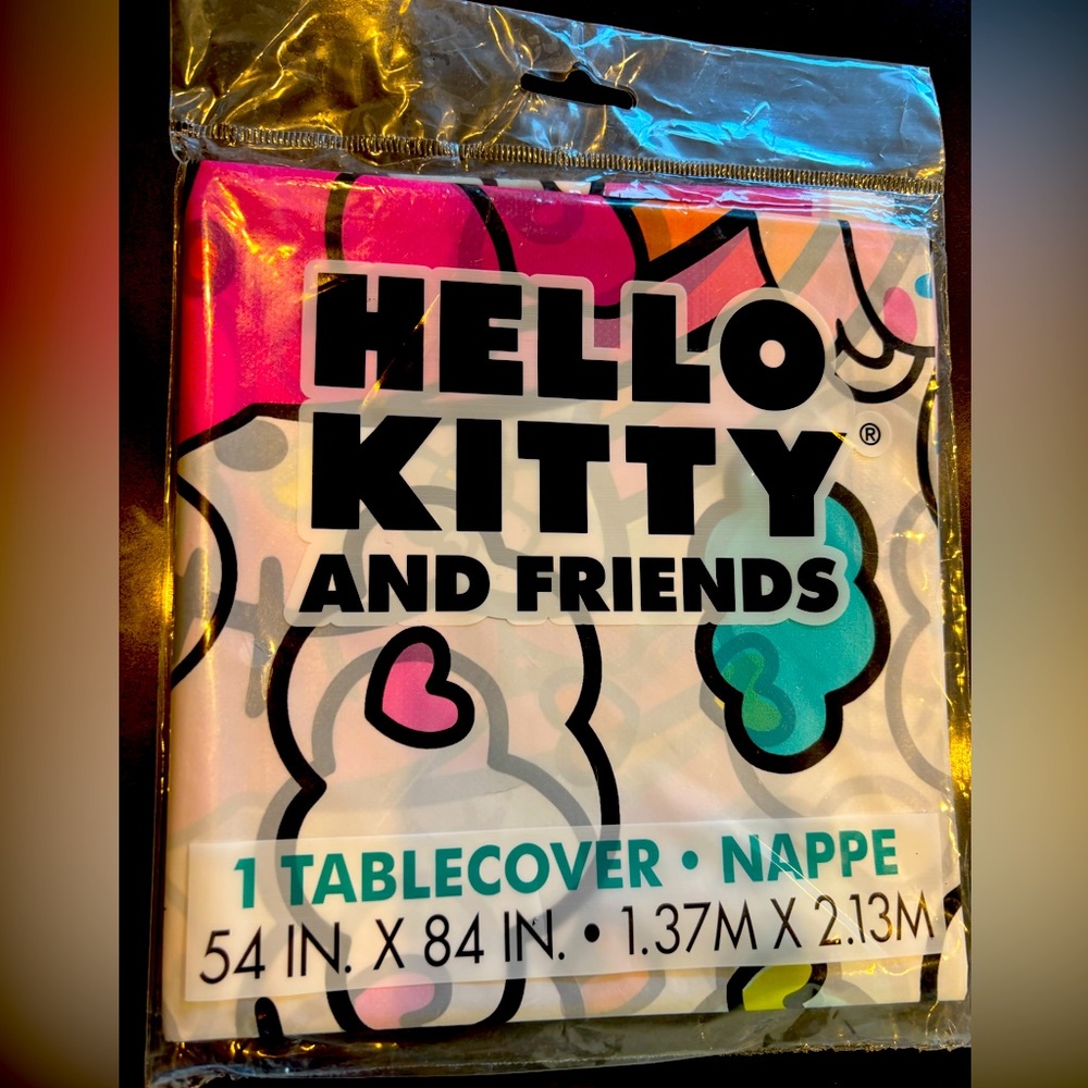 Hello Kitty table cover